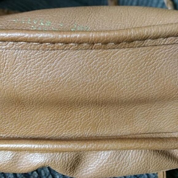 Olivia + Joy Tan crossbody Purse - Picture 3 of 5